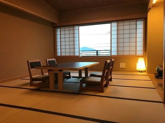 Traditional Dört Kişilik Oda (Japanese-Style)