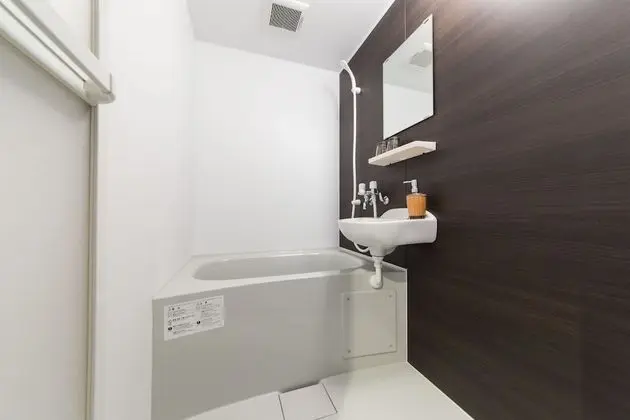 Üç Kişilik Oda