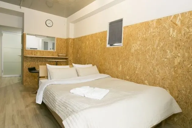 Tek Büyük Yataklı Oda (1-B)