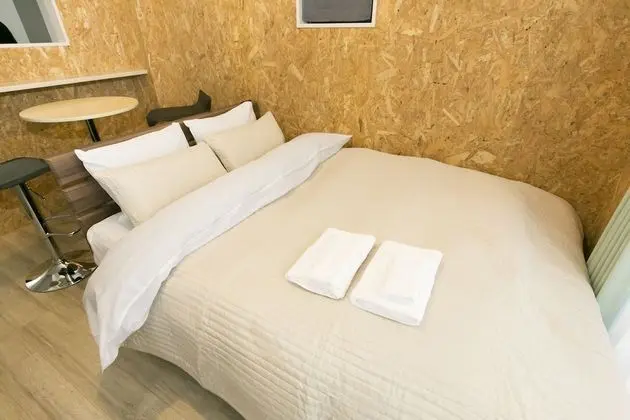 Tek Büyük Yataklı Oda (1-B)