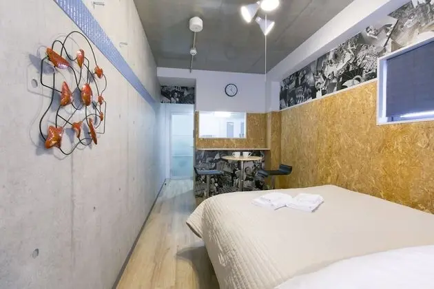 Tek Büyük Yataklı Oda (2-B)