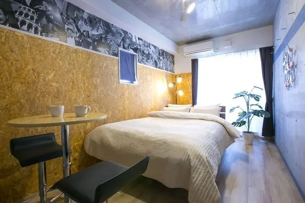 Tek Büyük Yataklı Oda (2-B)