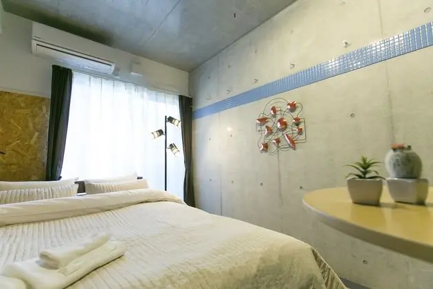 Tek Büyük Yataklı Oda (2-B)