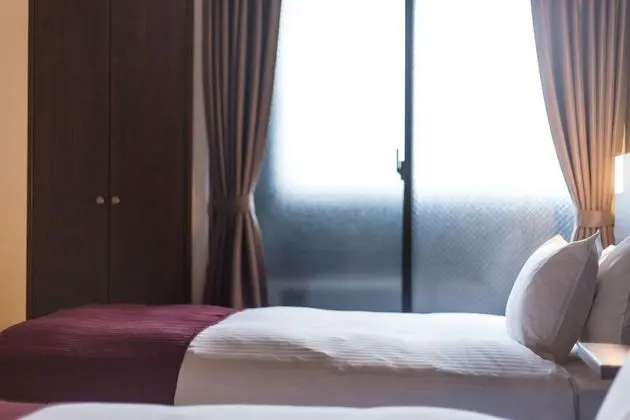 İki Ayrı Yataklı Oda, Sigara İçilmez, Mutfak