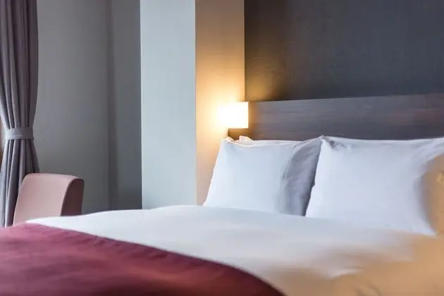 Tek Büyük Yataklı Oda, Sigara İçilmez, Mutfak