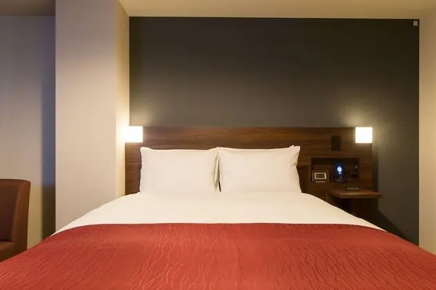 Tek Büyük Yataklı Oda, Sigara İçilmez, Mutfak