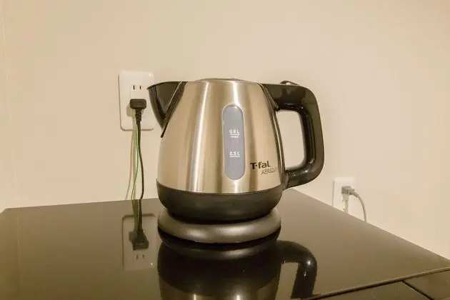 Tek Büyük Yataklı Oda, Sigara İçilmez, Mutfak