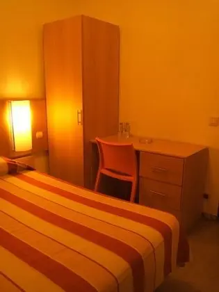 Tek Büyük veya İki Ayrı Yataklı Oda, Özel Banyo