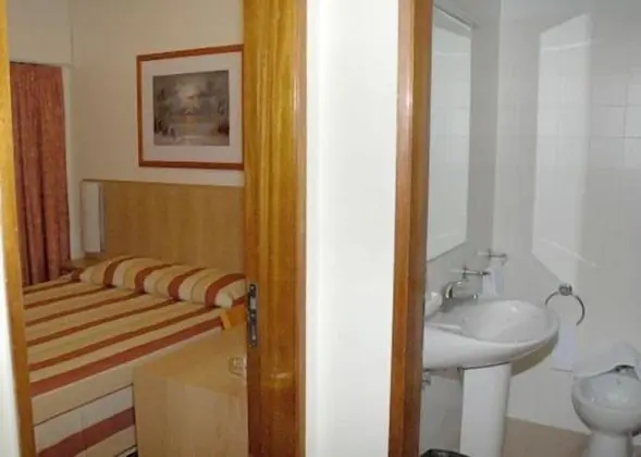 Tek Büyük veya İki Ayrı Yataklı Oda, Özel Banyo