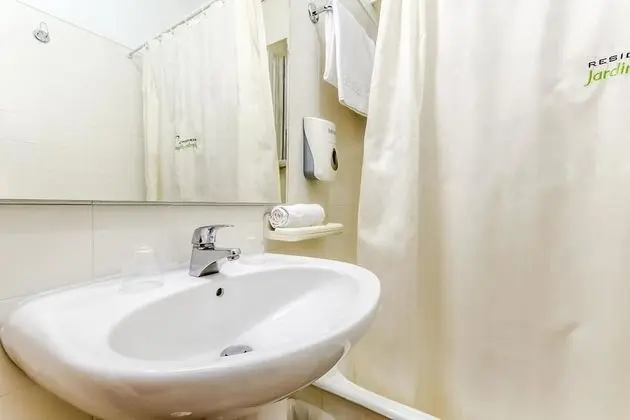 Tek Büyük veya İki Ayrı Yataklı Oda, Özel Banyo