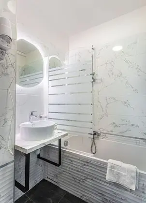 Superior Tek Büyük veya İki Ayrı Yataklı Oda, Balkon
