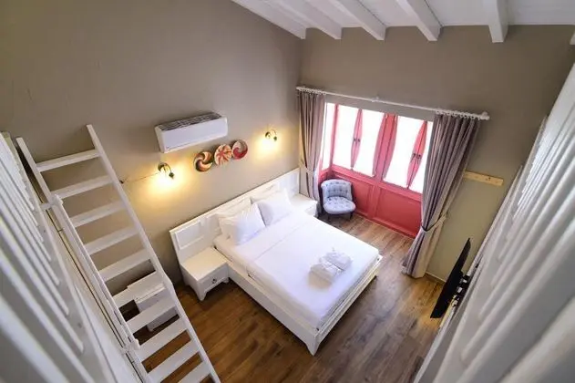 Villa, Havuz Manzaralı, Balkonlu