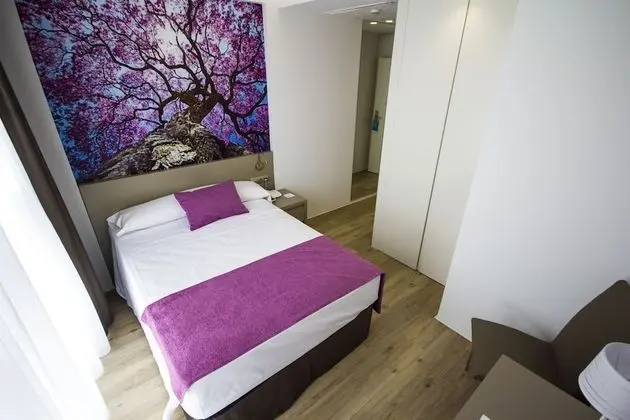 Economy Tek Büyük Yataklı Oda