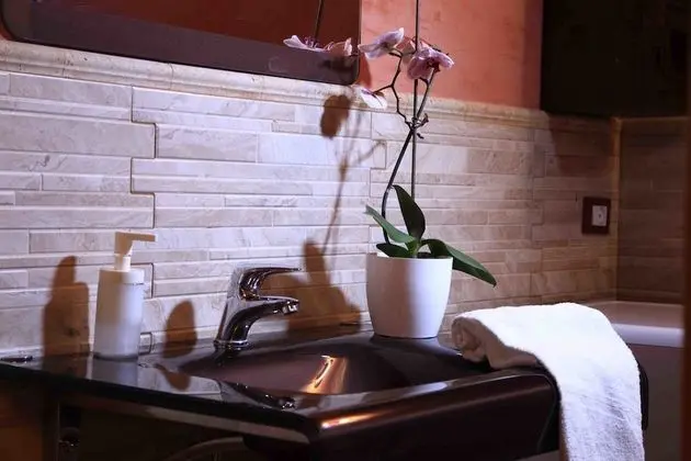 Comfort Tek Büyük veya İki Ayrı Yataklı Oda