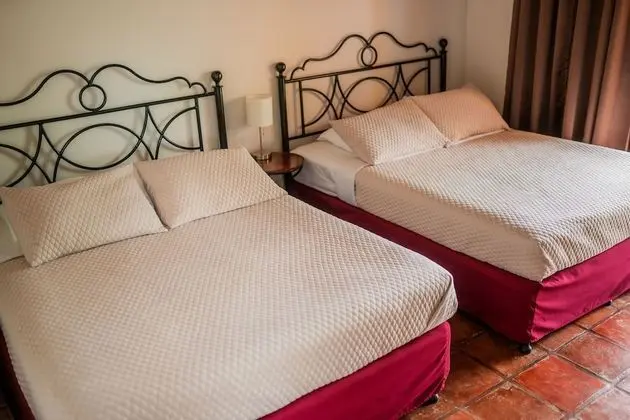 Deluxe Dört Kişilik Oda, 1 Yatak Odası, Havuz Manzaralı