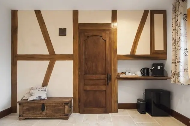 Luxury Tek Büyük Yataklı Oda, Banyolu/Duşlu, Bahçe Manzaralı (Avec Sauna )