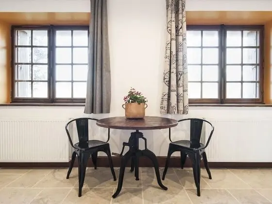 Luxury Tek Büyük Yataklı Oda, Banyolu/Duşlu, Bahçe Manzaralı (Avec Sauna )
