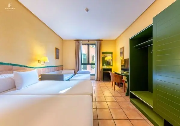 Tek Büyük Yataklı Oda (3 Adults)