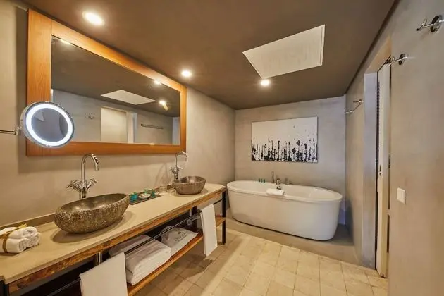 Preferred C.Junior Suite Ocean View (1+1 )