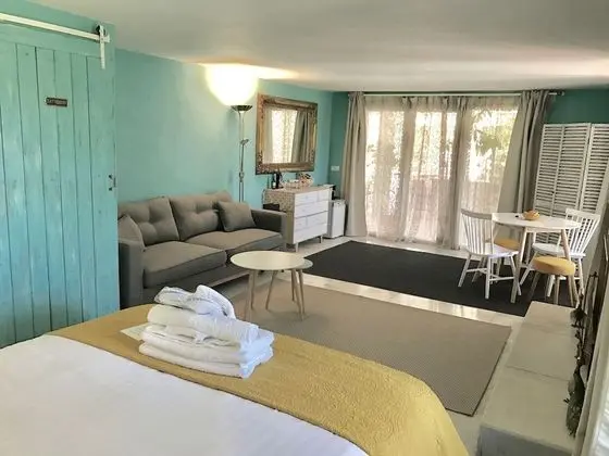One-Bedroom Suite