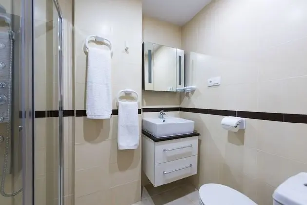 Apart Daire, 2 Yatak Odası, Teras, Kısmi Deniz Manzaralı (5th floor Apt 101)