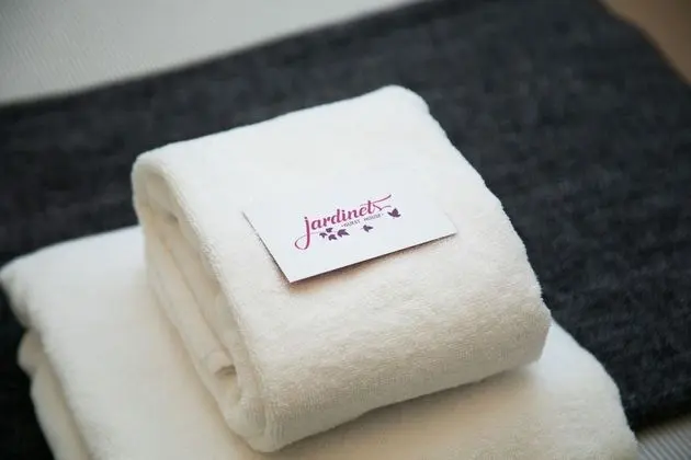 Economy Tek Büyük veya İki Ayrı Yataklı Oda (Shared Toilets)