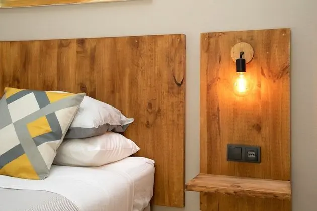 Economy Tek Büyük veya İki Ayrı Yataklı Oda (Shared Toilets)