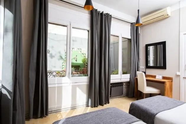 Economy Tek Büyük veya İki Ayrı Yataklı Oda (Shared Toilets)