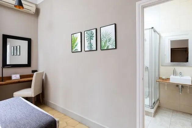 Tek Büyük Yataklı Oda, Banyolu/Duşlu