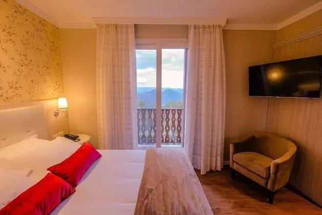 Deluxe Apart Daire, Birden Çok Yatak