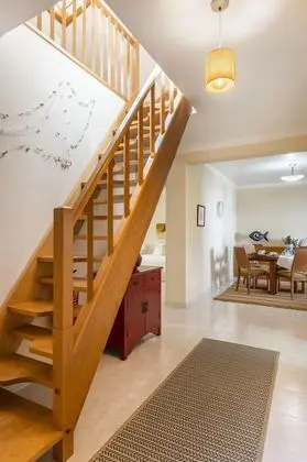 Apart Daire, 2 Yatak Odası, Teras, Havuz Manzaralı