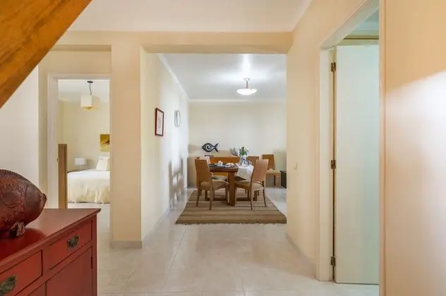 Apart Daire, 2 Yatak Odası, Teras, Havuz Manzaralı