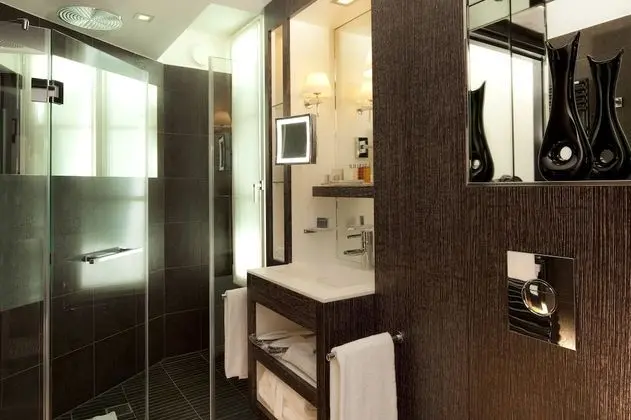 Superior Tek Büyük Yataklı Oda (Spa & Fitness access)