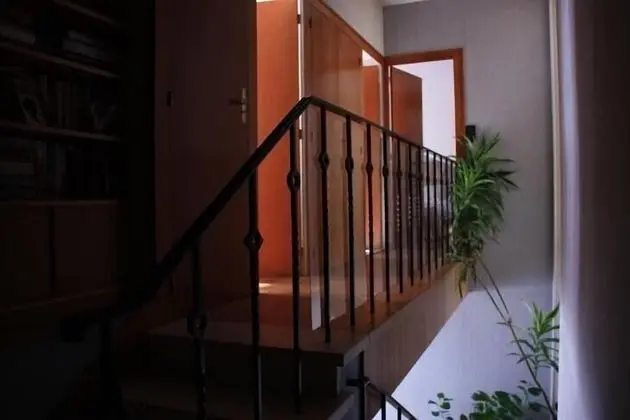Tek Büyük Yataklı Oda, Sigara İçilmez (Les Tilleuls)