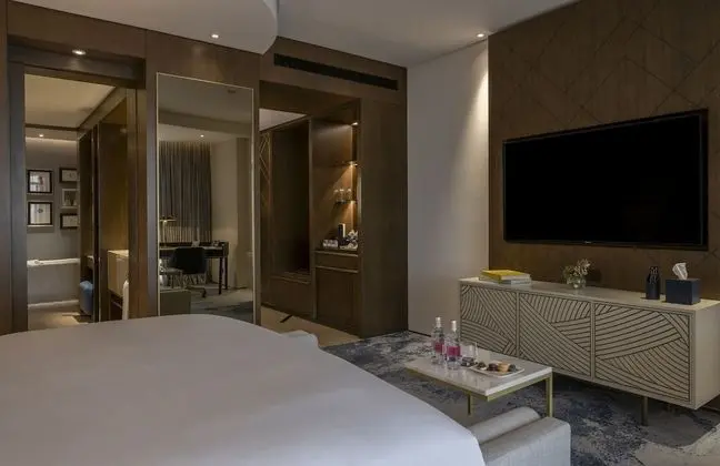 Standard King Room
