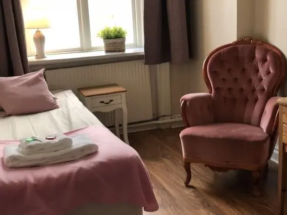 Tek Kişilik Oda (Shared Bathroom)