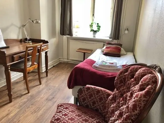 Tek Kişilik Oda (Shared Bathroom)