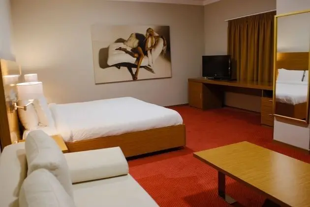 Süit, 1 Büyük (Queen) Boy Yatak ve Çekyat, Balkon, Deniz Manzaralı
