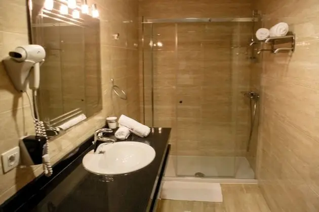 Süit, 1 Büyük (Queen) Boy Yatak ve Çekyat, Balkon, Deniz Manzaralı