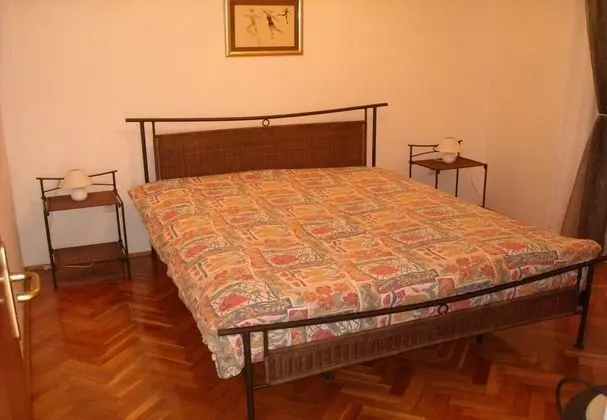 Ev (Jaroje - 80m from the beach with park)