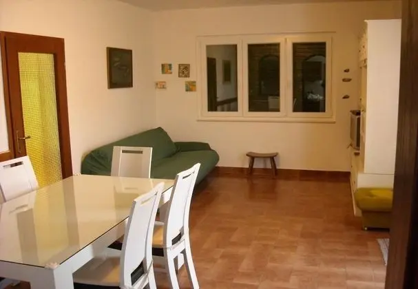 Ev (Jaroje - 80m from the beach with park)