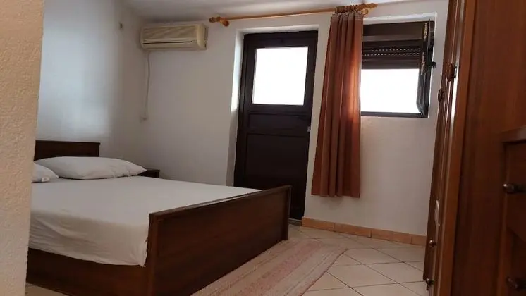 Stüdyo (Jase - 30 m from beach - SA1-crvena k)