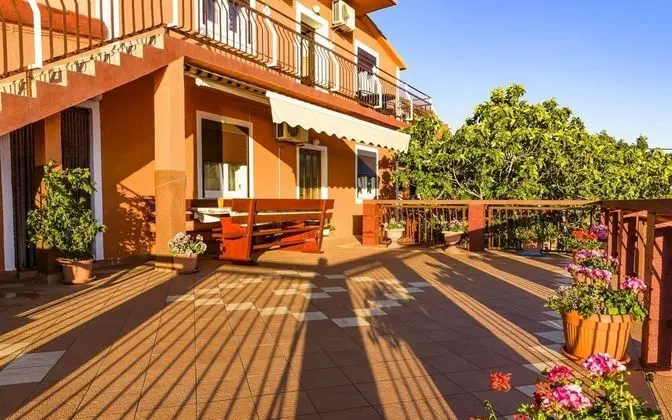 Stüdyo (Jase - 30 m from beach - SA1-crvena k)
