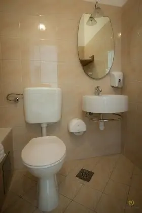 Tek Büyük veya İki Ayrı Yataklı Oda