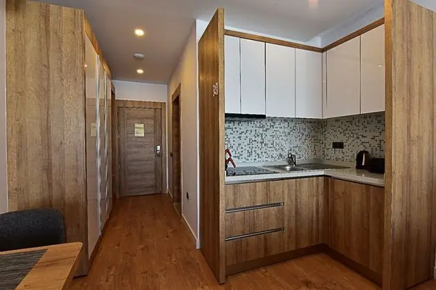 Bahce Yada Havuz Manzarali Studio Custom Room