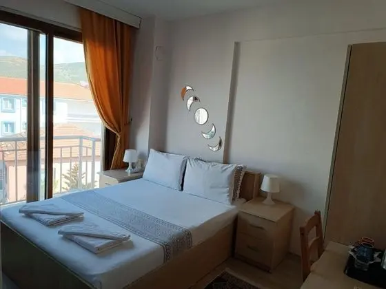 Çift Kişilik, Deniz veya Kara Manzaralı