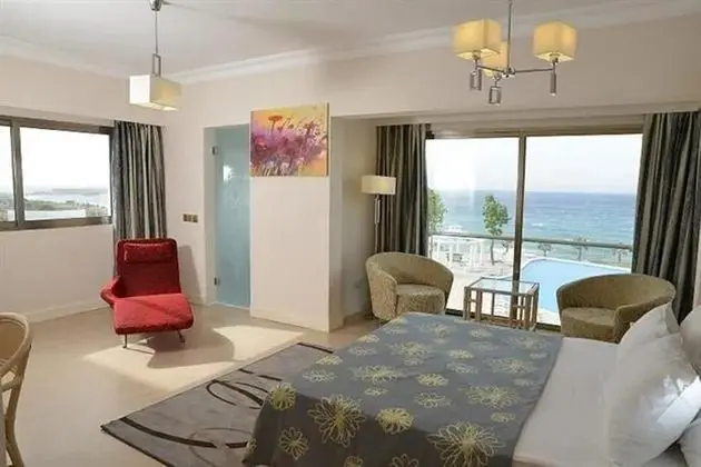 Standard Triple Deniz Manzaralı Oda