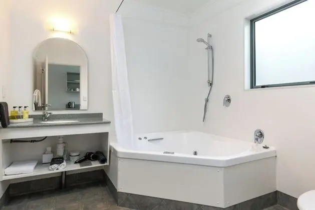 Luxury Stüdyo, Jakuzi
