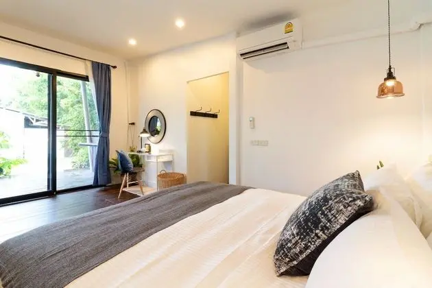 Two Bedroom Bungalow with Terrace