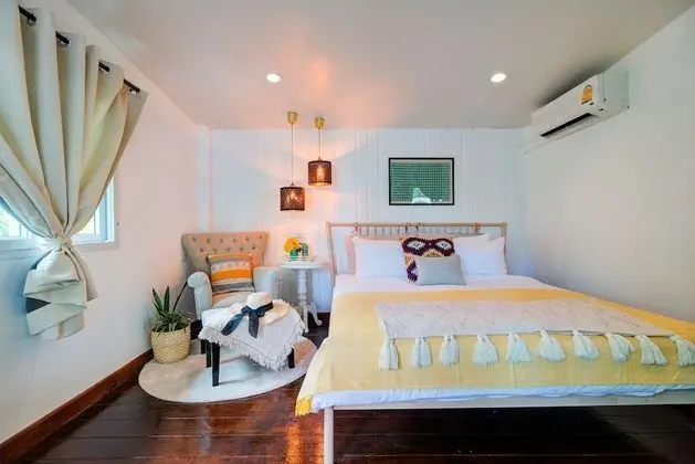 Two Bedroom Bungalow with Terrace
